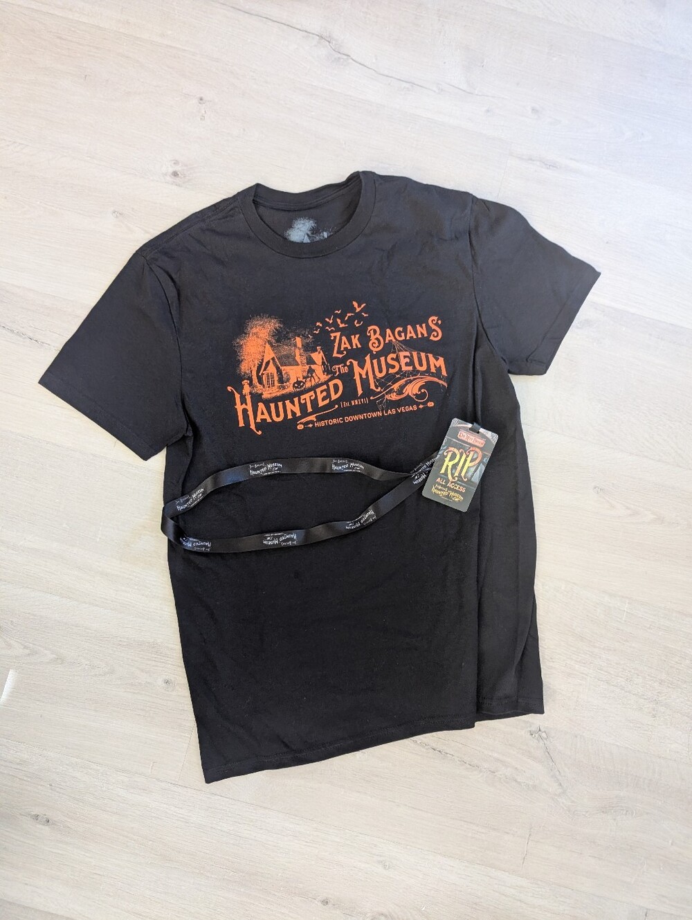 Zak Bagans Museum Las Vegas Shirt - Pass/Lanyard Halloween 👻🎃